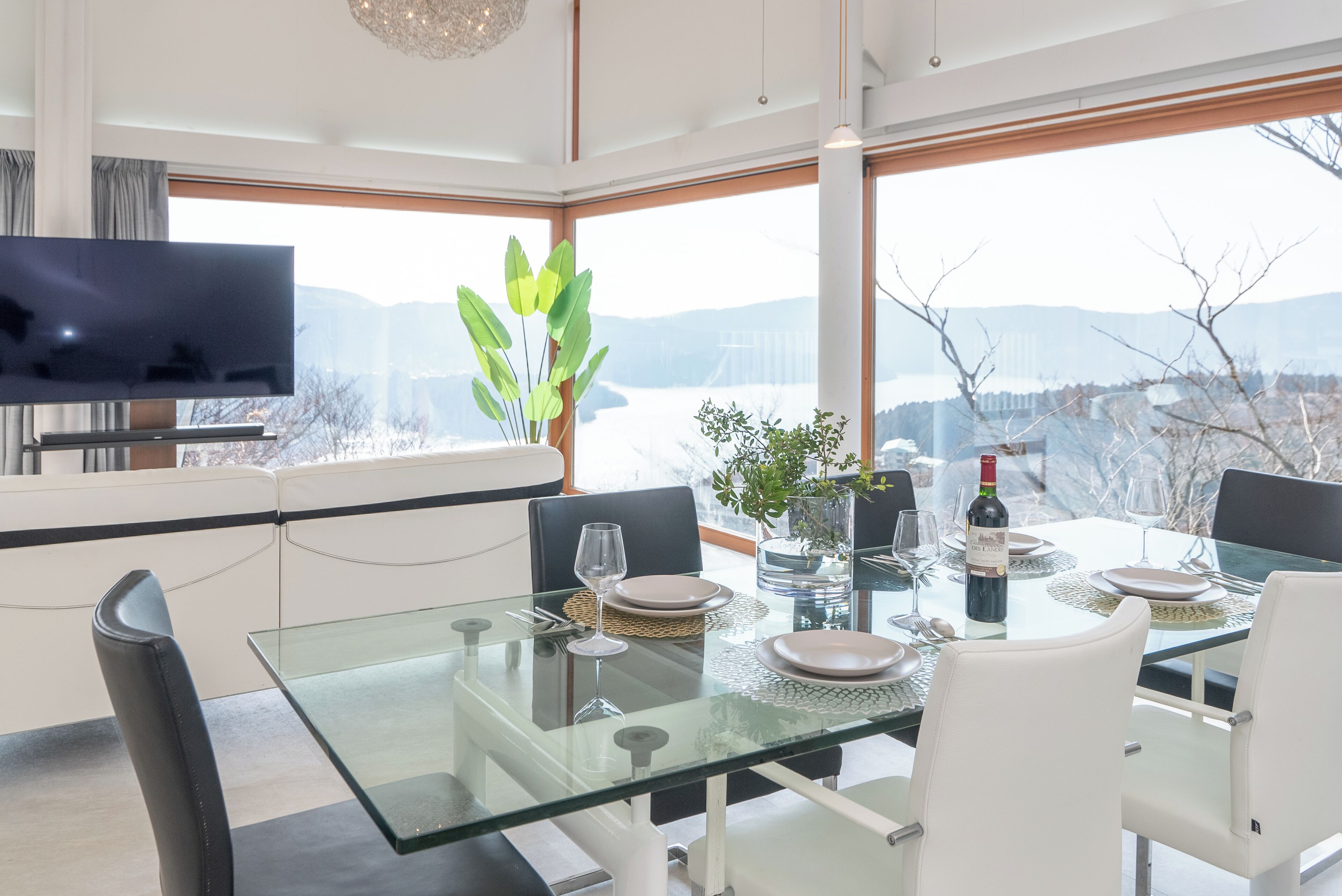 Panorama-villa - balkon - søudsigt | Spisning på værelset