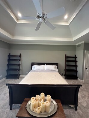 Bügeleisen/Bügelbrett, WLAN, Bettwäsche