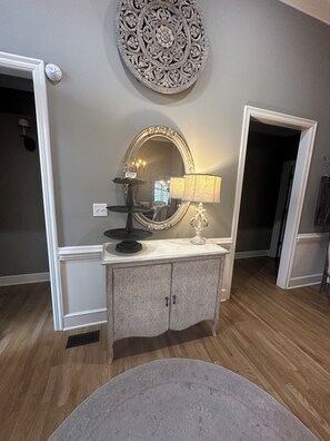 Interior - Safe, Central, Luxury Villa 14 Miles from Arrowhead Stadium for the World Cup!! (Leawood)