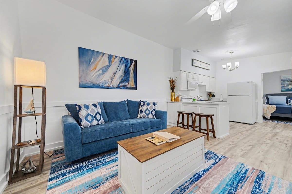Comfort Apartment, 1 Bedroom, Patio | Iron/ironing board, free WiFi