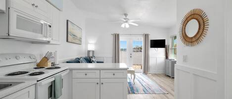 Cafetera/tetera, tostadora, freezer