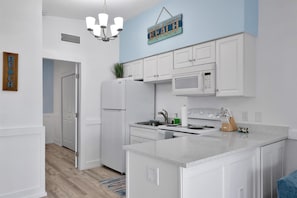 Panoramic Apartment, 1 Bedroom, Patio | Private kitchen | Coffee/tea maker, toaster, freezer - East Gulf Dockside Beach Homes (Indian Rocks Beach)
