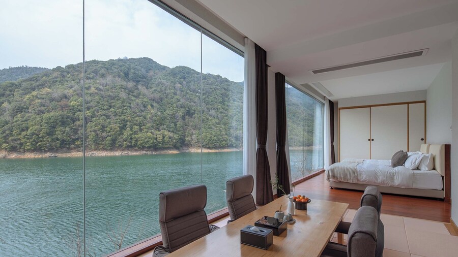 LOST LODGE Shendu Wubei Lin'an