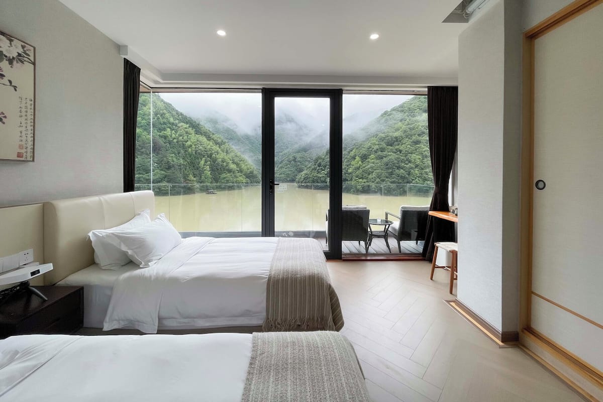 Standard Twin Room | Blackout curtains, free cots/infant beds, rollaway beds, free WiFi