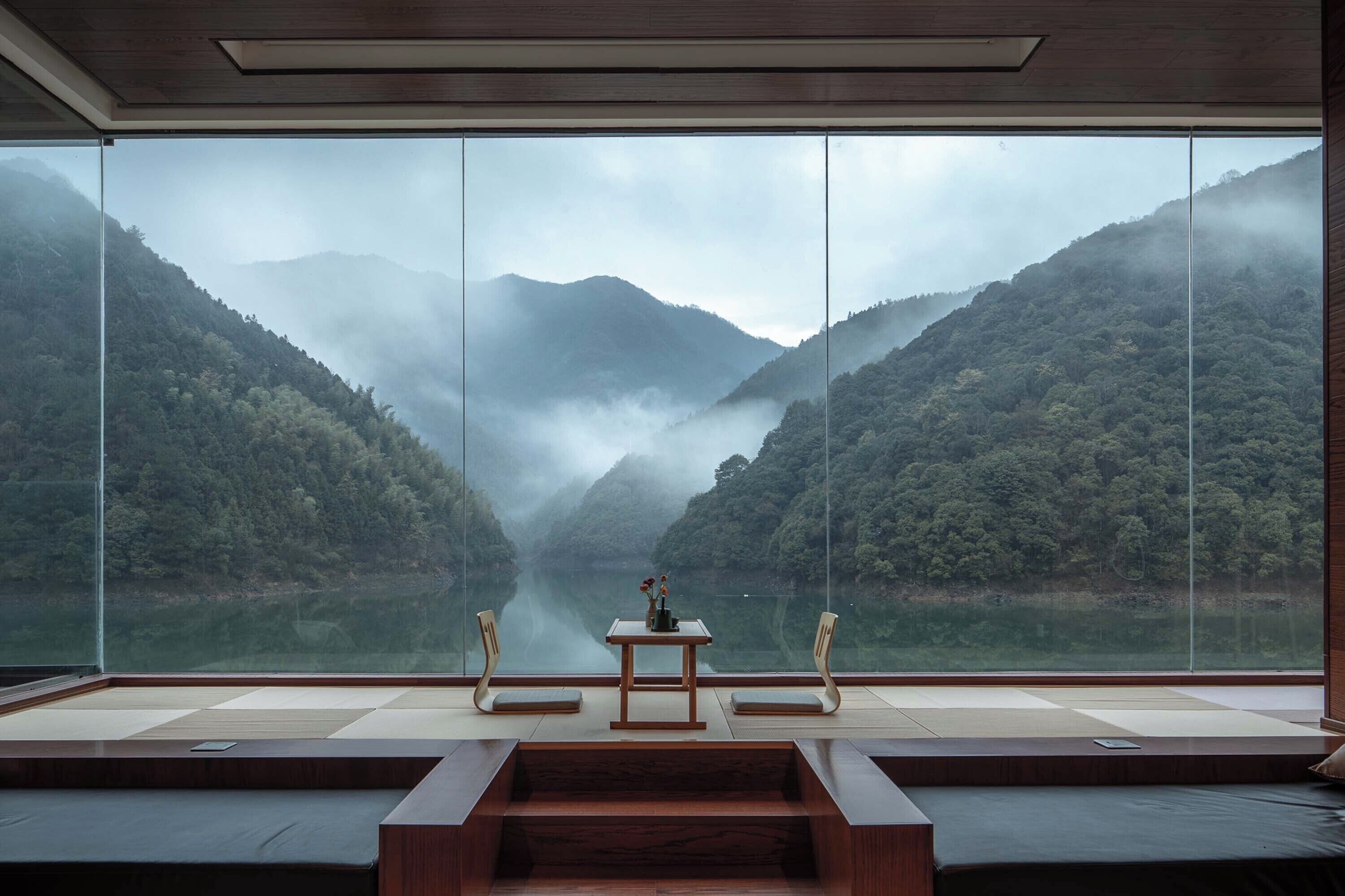 Área de estar no saguão