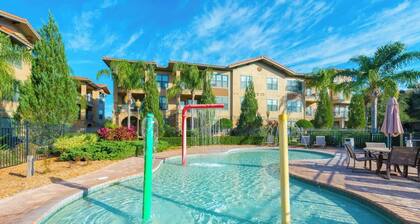 Bright 3BR Resort Condo Near Disney + Pools