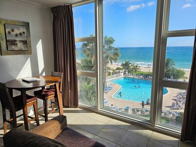 Oceanfront Suite Studio at Ocean Manor - New Listing