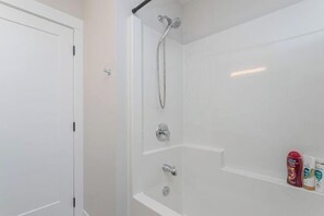 Room - The Home Place (Langford)