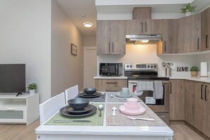 Room - The Home Place (Langford)