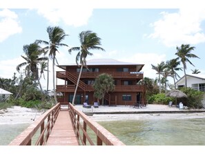 Exterior - 2-bedroom ground floor unit just steps from the gulf with a small private beach (Bokeelia)