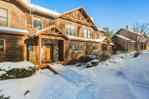 Exterior - Tempest Ridge Townhouse 34 (Newry)