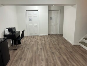 Interior - 1 Bedroom 1Bath (Guelph)