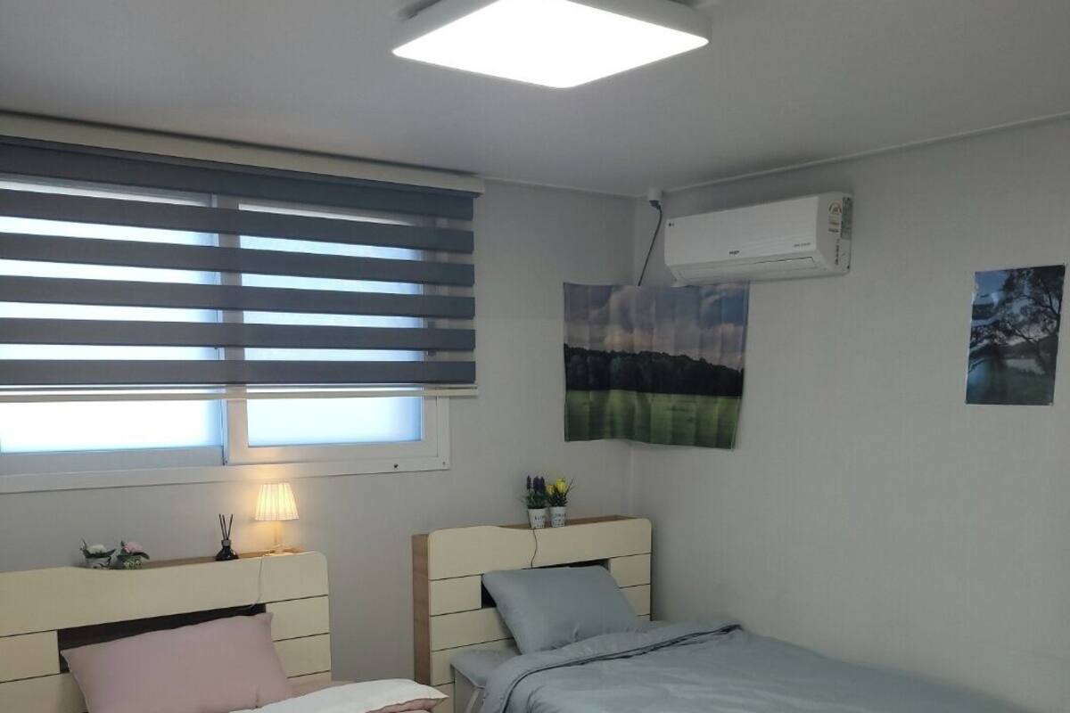Kamar Twin, balkon, pemandangan kota (non-Korean nationals only) | Wi-Fi gratis