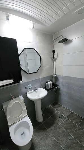 Single Room, Kitchen, City View (non-Korean nationals only) | Bathroom | Shower, hair dryer, slippers, towels - Incheon Airport ANN Guesthouse (Incheon)