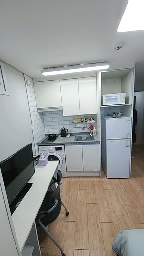 Living area - Incheon Airport ANN Guesthouse (Incheon)