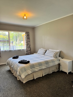 2 habitaciones y ropa de cama