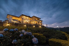 Fachada da propriedade