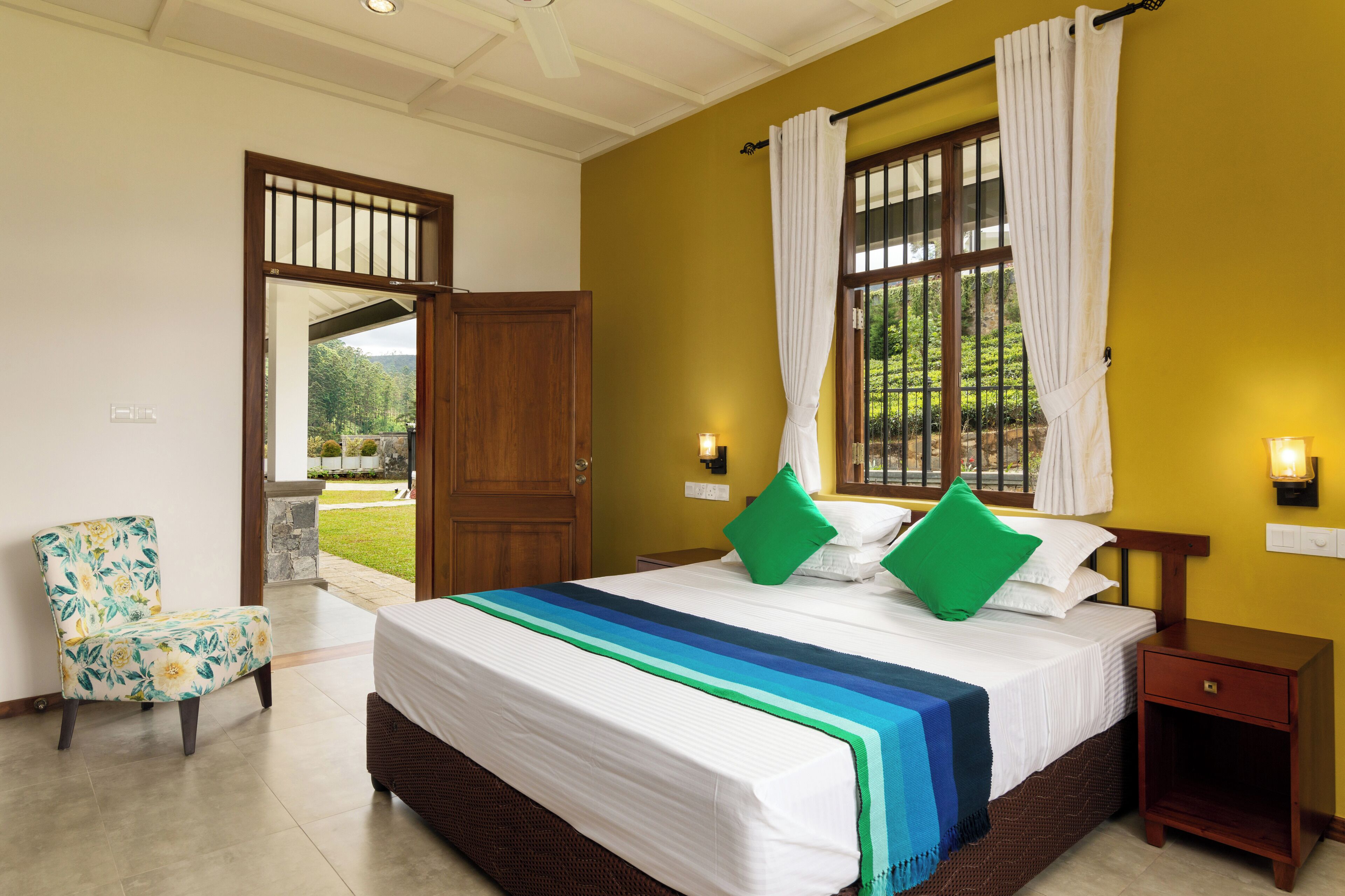 Chambre Double Deluxe, balcon, vue montagne | Coffres-forts dans les chambres, fer et planche à repasser