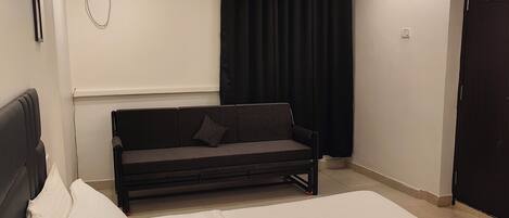 Familienzimmer | Betten mit Memory-Foam-Matratzen, kostenloses WLAN, Bettwäsche