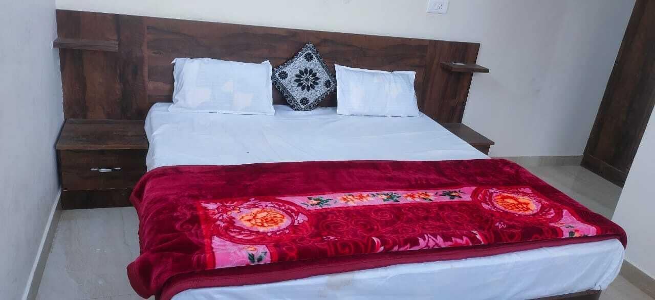 Deluxe-Zimmer | Zustellbetten, kostenloses WLAN, Bettwäsche