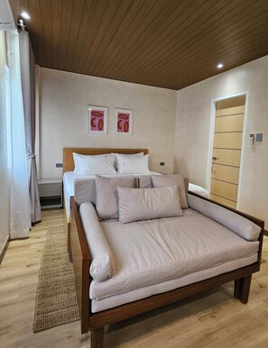 Family Room, Pool View | Free WiFi - Villa Sorrento by SMS Hospitality (San Antonio)