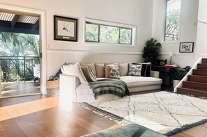 Televisor i llar de foc