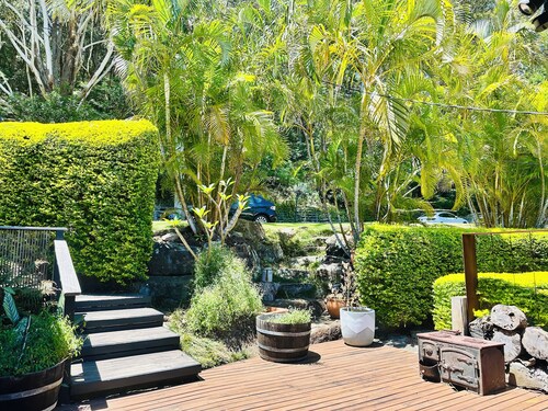 Tranquil tree top cottage in Terrigal Beach