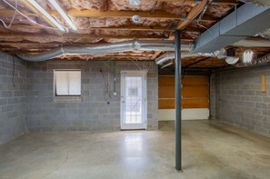 Interior - HOA Townhouse in wonderful High Point by the Lake (High Point)