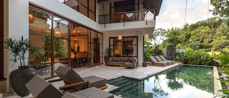 Outdoor pool, pool loungers