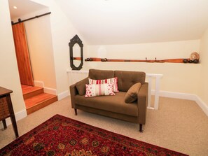 Interior - Laneside Barn (Hope Valley)