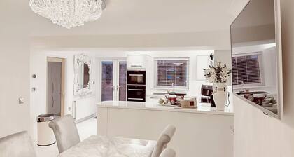 Royal Border Retreat