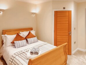 2 bedrooms, free WiFi