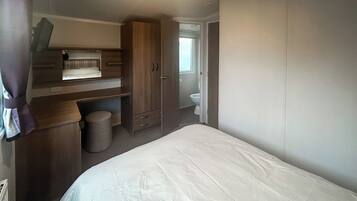 3 bedrooms