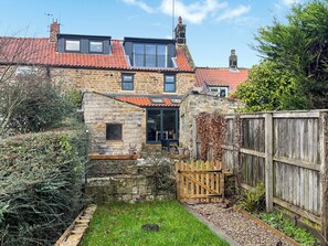 Exterior - 3 bedroom accommodation in Briggswath, near Whitby (Briggswath, near Whitby)