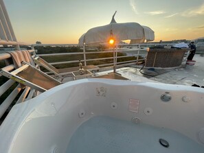 Bañera de hidromasaje exterior