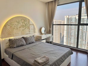 Apartment, Balcony, City View | Free WiFi - Vinhomes Ocean Park 1 Gia Lâm Apartment (Hanoi)