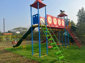 Children's play area - outdoor - Green Living Farm House (Trimbak)