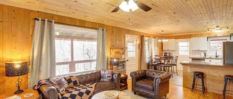 Tv, dvd-spelare och böcker