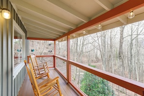 Property grounds - Quiet Family Cabin in Balsam: Hike, Ski, Explore (Balsam)
