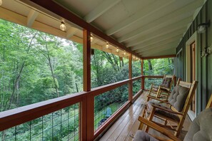 Property grounds - Quiet Family Cabin in Balsam: Hike, Ski, Explore (Balsam)