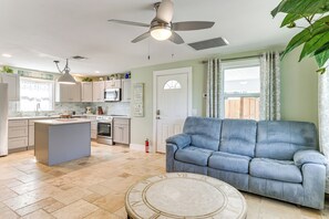 TV - Walk to Parks, Eats & Bars: Stuart Home w/ Patio (Stuart)