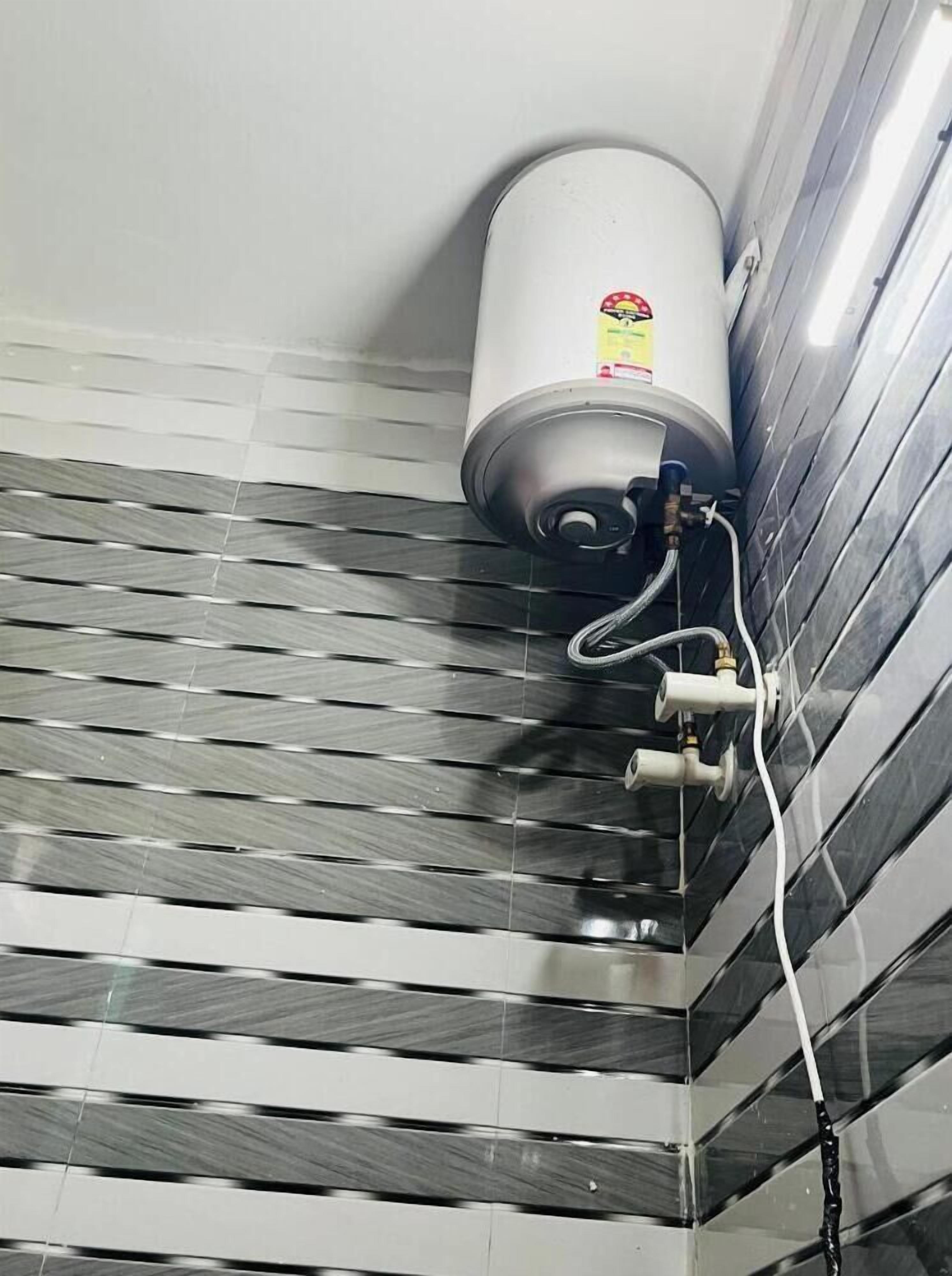 클래식 더블룸 또는 트윈룸 | 욕실 | 무료 세면용품, 타월, 비누, 샴푸