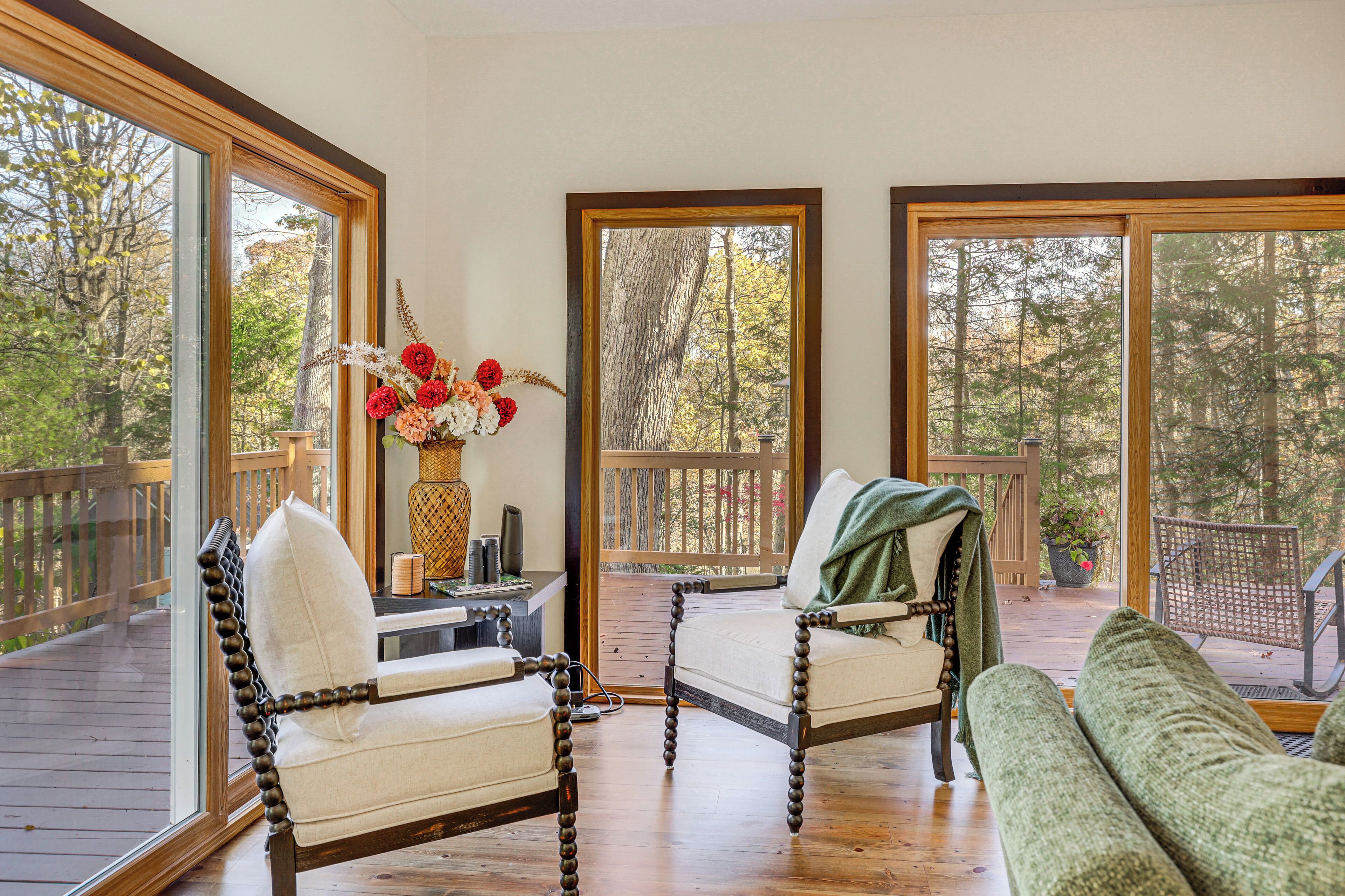 TV, fireplace, video games, table tennis