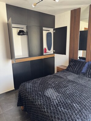 Bügeleisen/Bügelbrett, WLAN, Bettwäsche