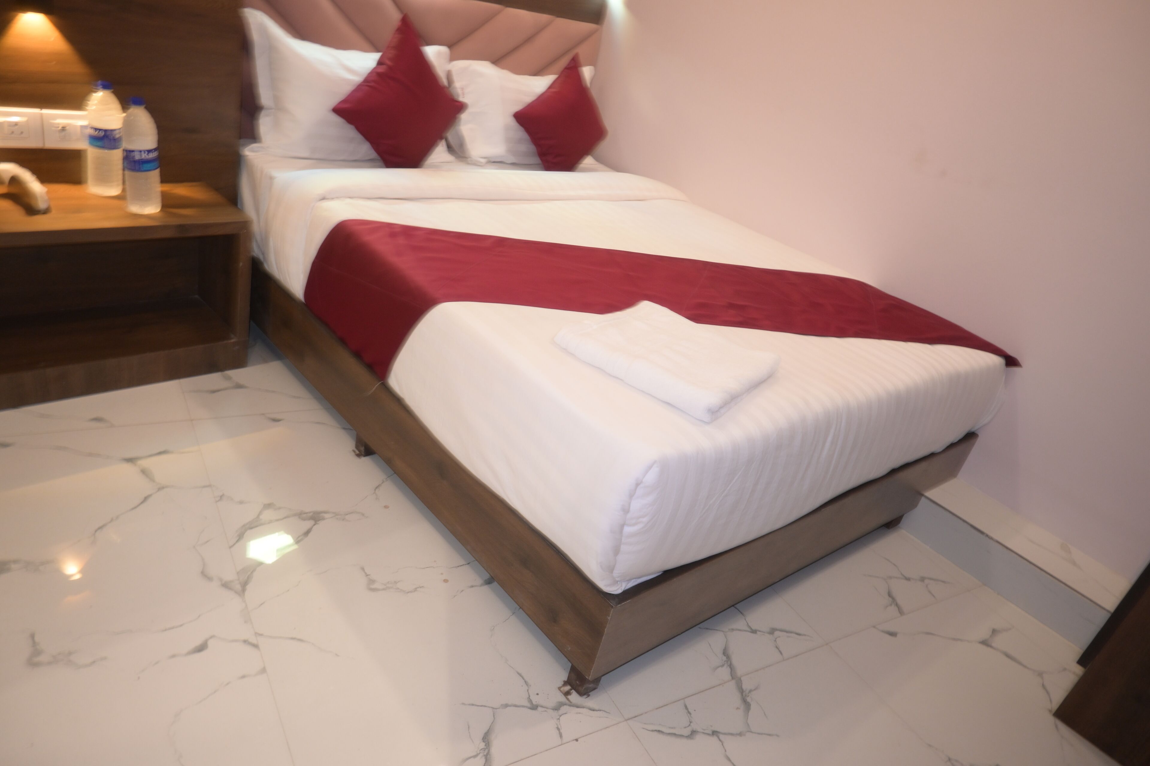 Deluxe Room | Free WiFi