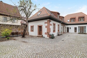 Exterior - Apartment with Mountain Views, Wi-Fi, and Air Conditioning in Gernsbach (Gernsbach)