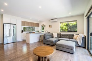 TV, fireplace - Fresh, Modern Escape, Minutes to the Beach (Ocean Grove)
