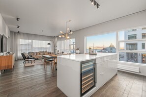 Interior - Central Well-Rated Apartment Reykjavík (Reykjavík)