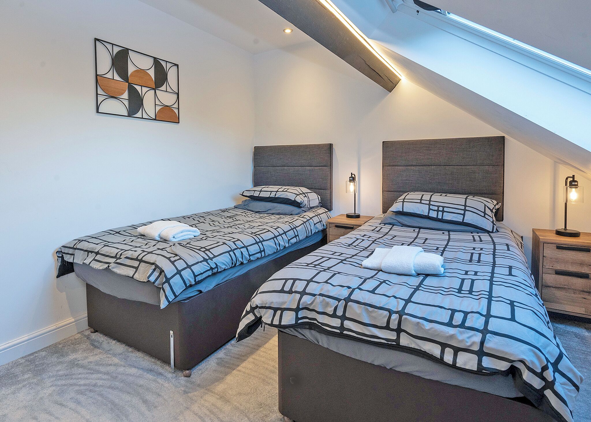 2 bedrooms