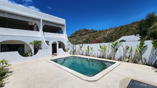 Outdoor pool - Bnaya Villa Riverside (Karangasem)